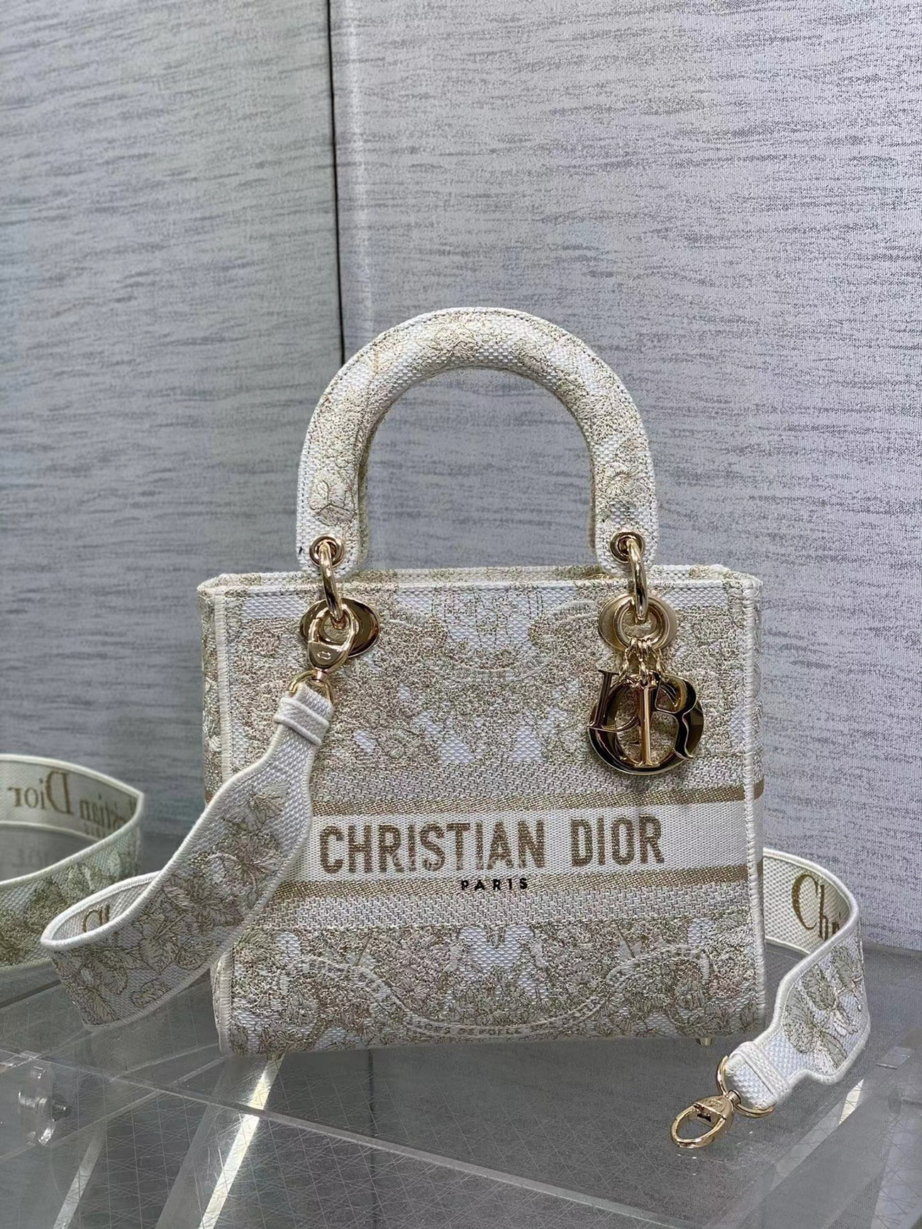 Dior Medium Size Lady D Lite Butterfly Around The World Embroidery Handbag (6) - newkick.app